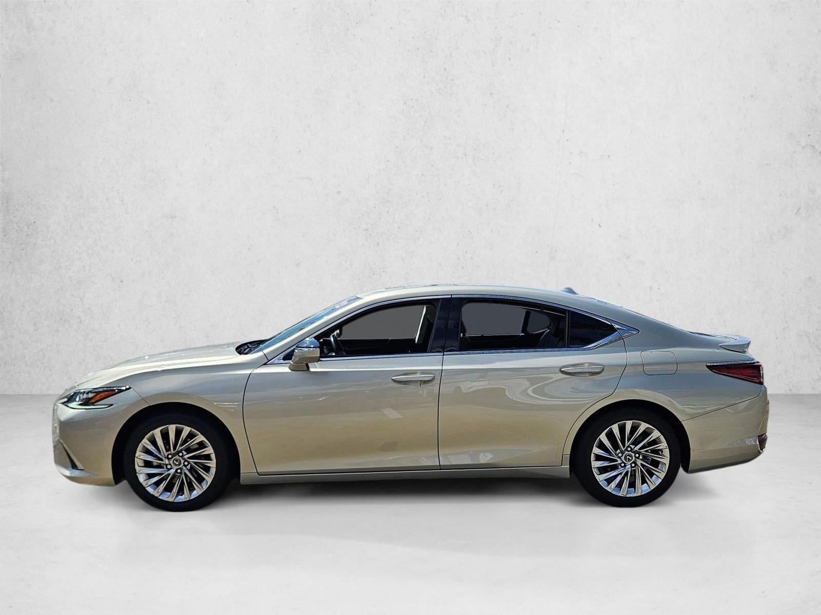2023 Lexus ES 300h Ultra Luxury FWD
