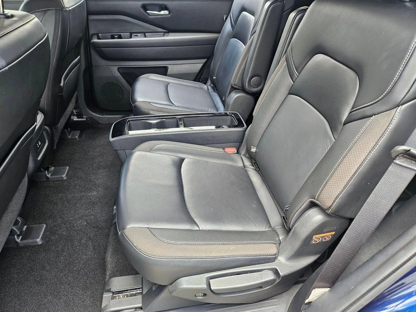 2024 Nissan Pathfinder SL 2WD