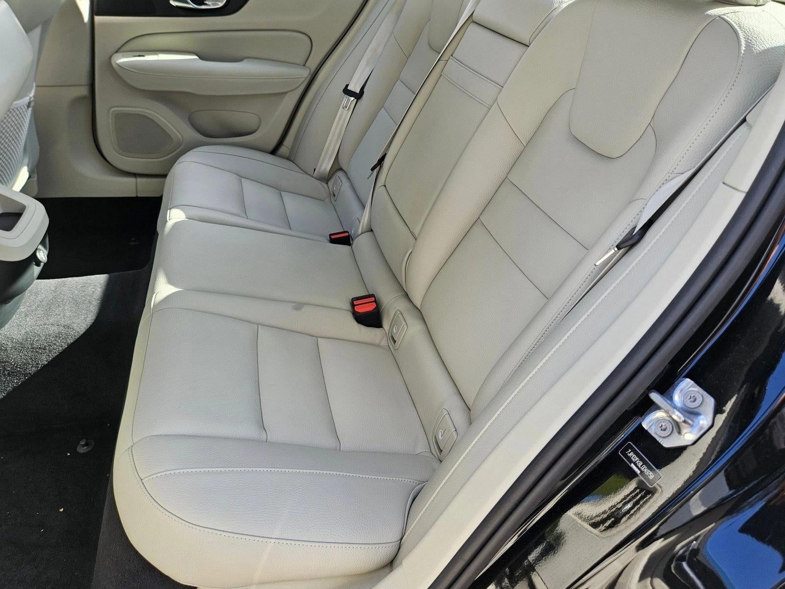 2020 Volvo S60 T5 FWD Momentum