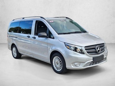 2023 Mercedes-Benz Metris Passenger Van Standard Roof 126" Wheelbase