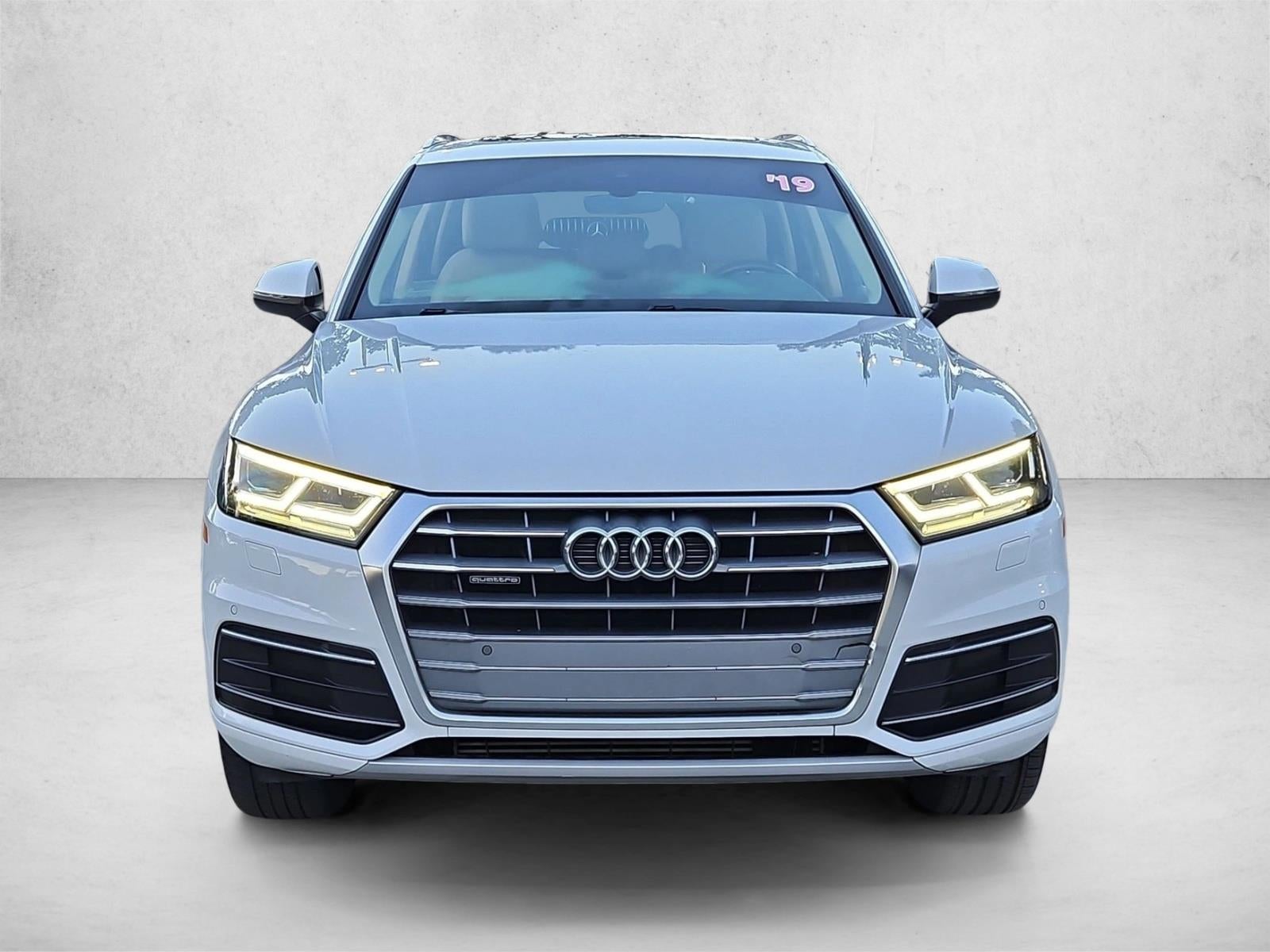 2019 Audi Q5 Premium Plus 45 TFSI quattro