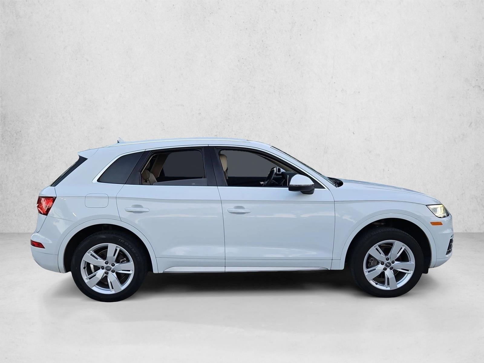 2019 Audi Q5 Premium Plus 45 TFSI quattro
