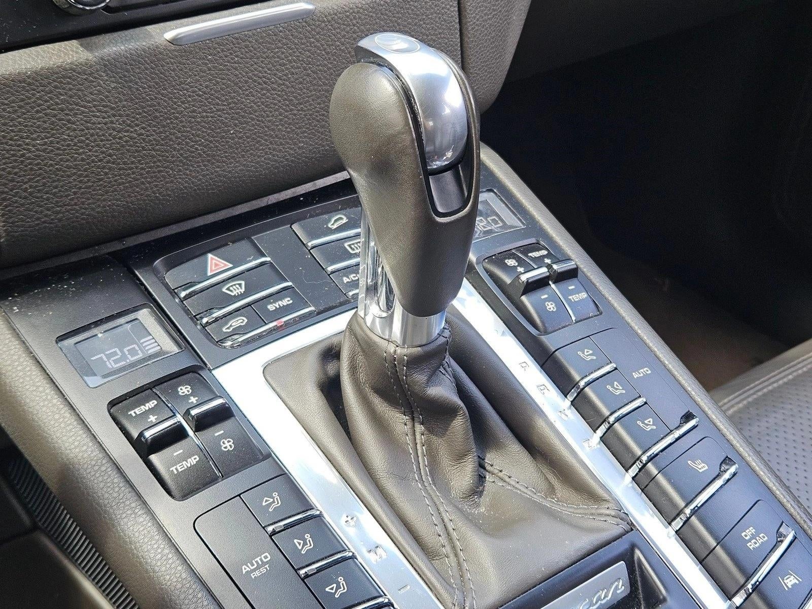 2017 Porsche Macan AWD