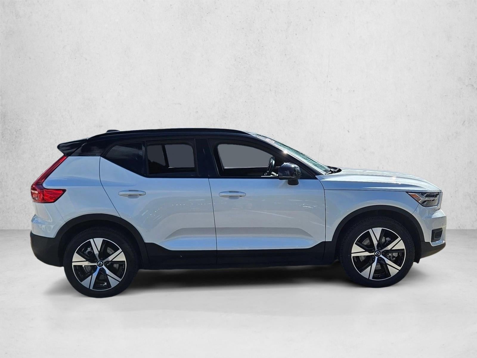 2021 Volvo XC40 Recharge P8 eAWD Pure Electric