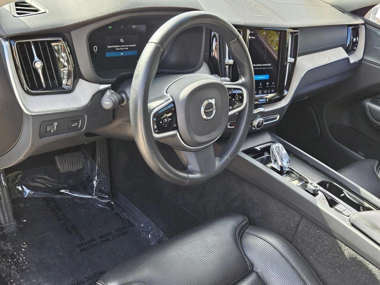 2022 Volvo XC60 B5 FWD Inscription