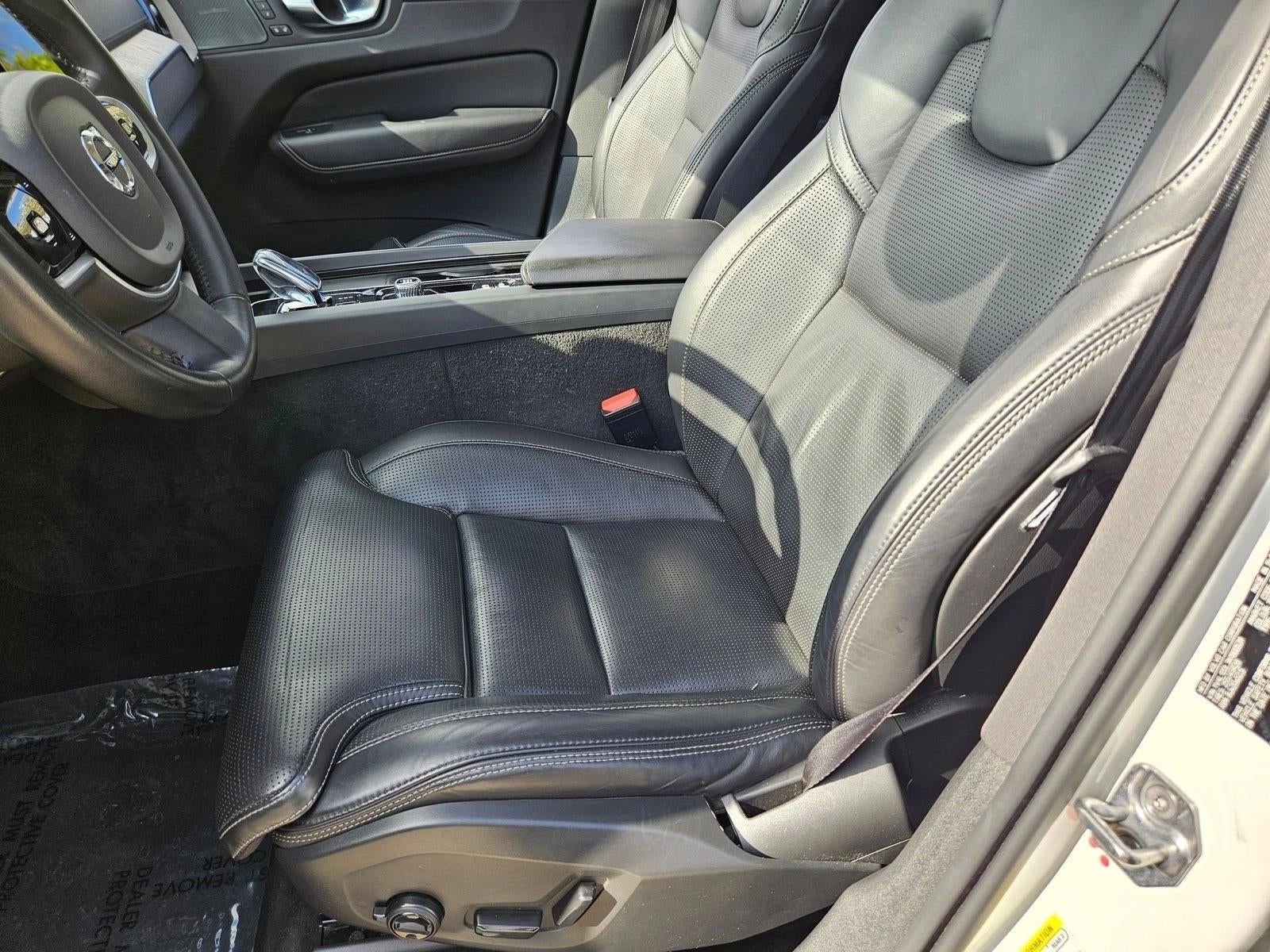 2022 Volvo XC60 B5 FWD Inscription