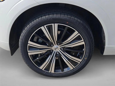 2022 Volvo XC60 B5 FWD Inscription
