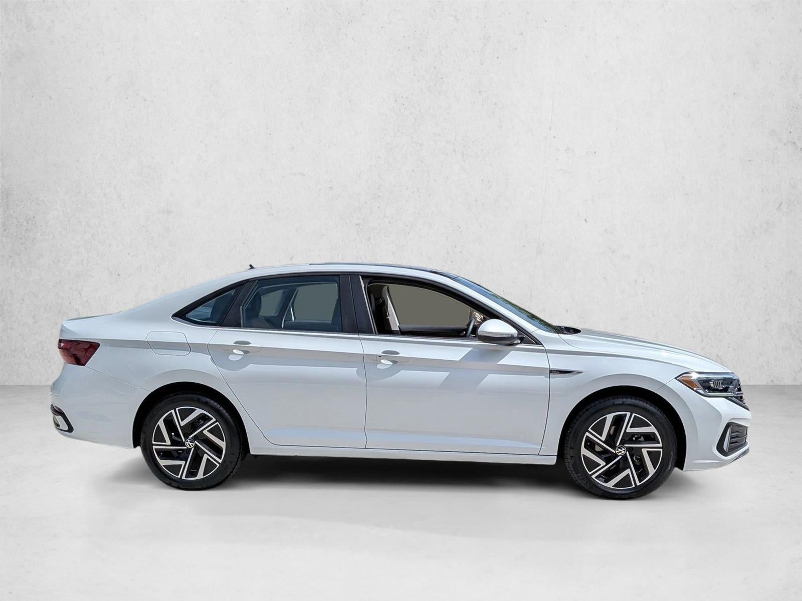 2024 Volkswagen Jetta SEL Auto