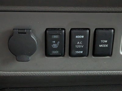 2016 Nissan NVP V8 SL