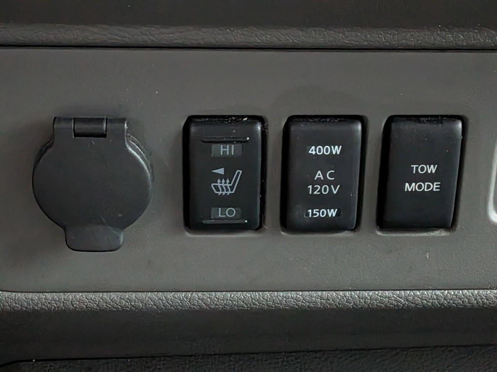 2016 Nissan NVP V8 SL