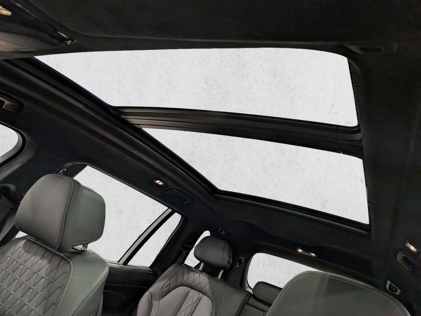 2025 BMW X7 M60i Sports Activity Vehicle