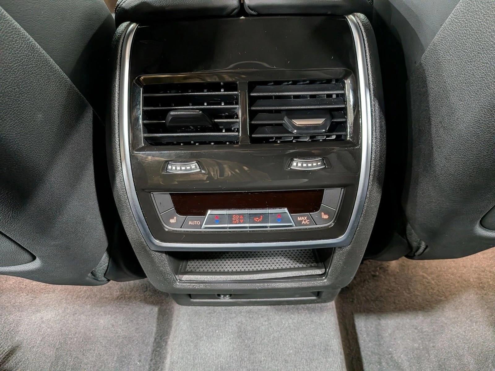 2025 BMW X7 M60i Sports Activity Vehicle