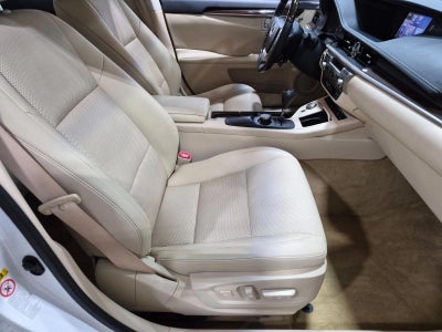 2014 Lexus ES 350 4dr Sdn