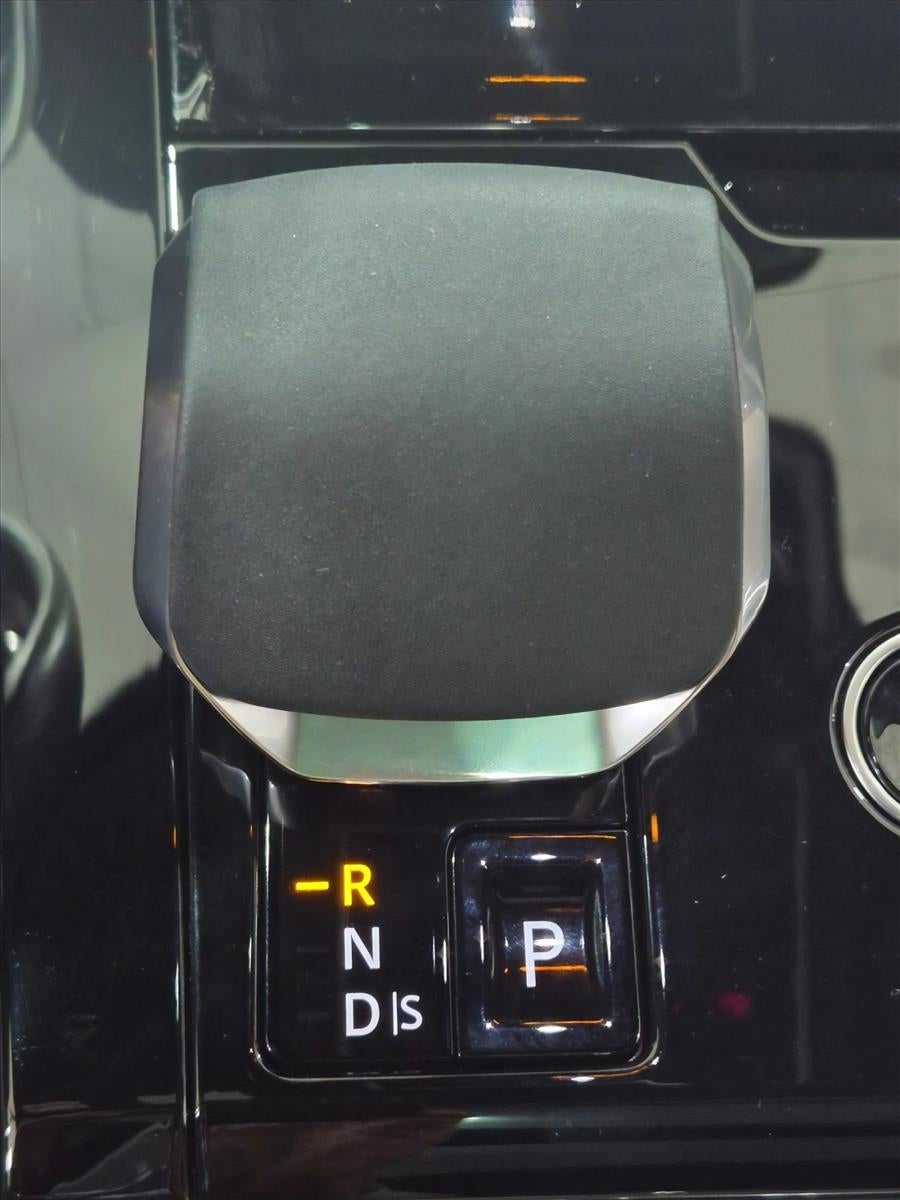 2024 Land Rover Range Rover Sport P360 SE