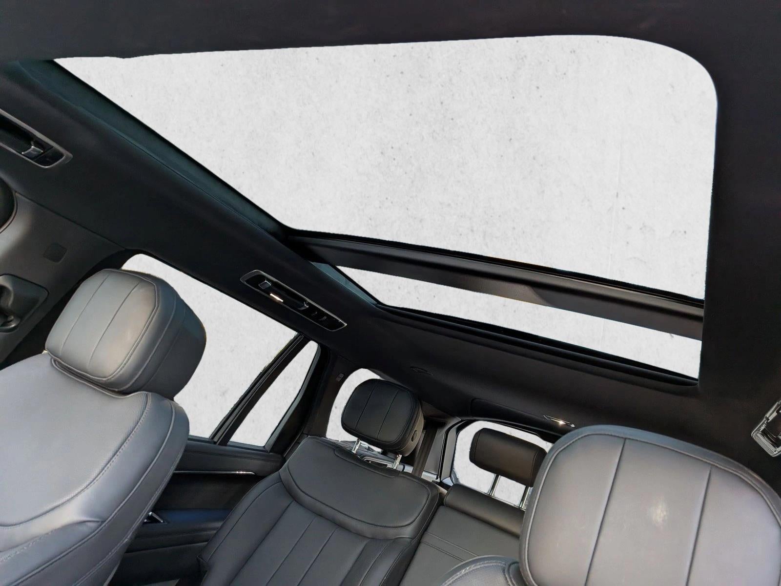 2025 Land Rover Range Rover P400 SE LWB 7 Seat