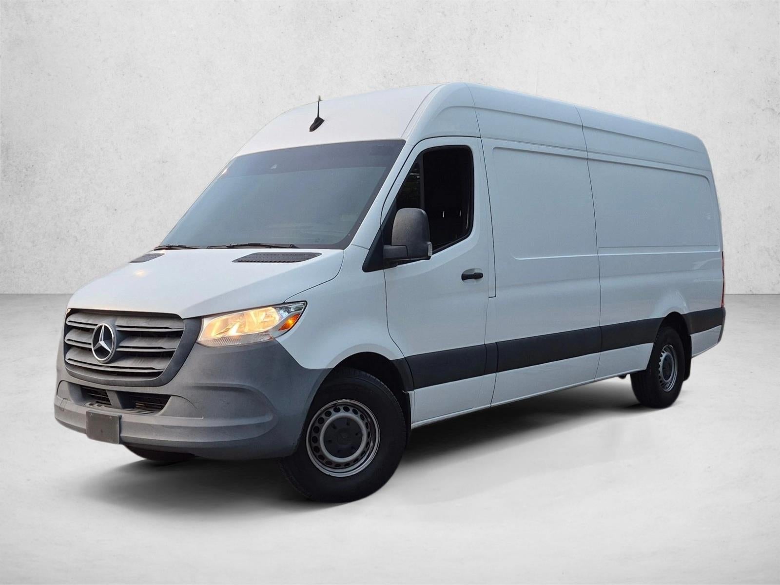 2022 Mercedes-Benz Sprinter Cargo Van 2500 High Roof I4 170" RWD