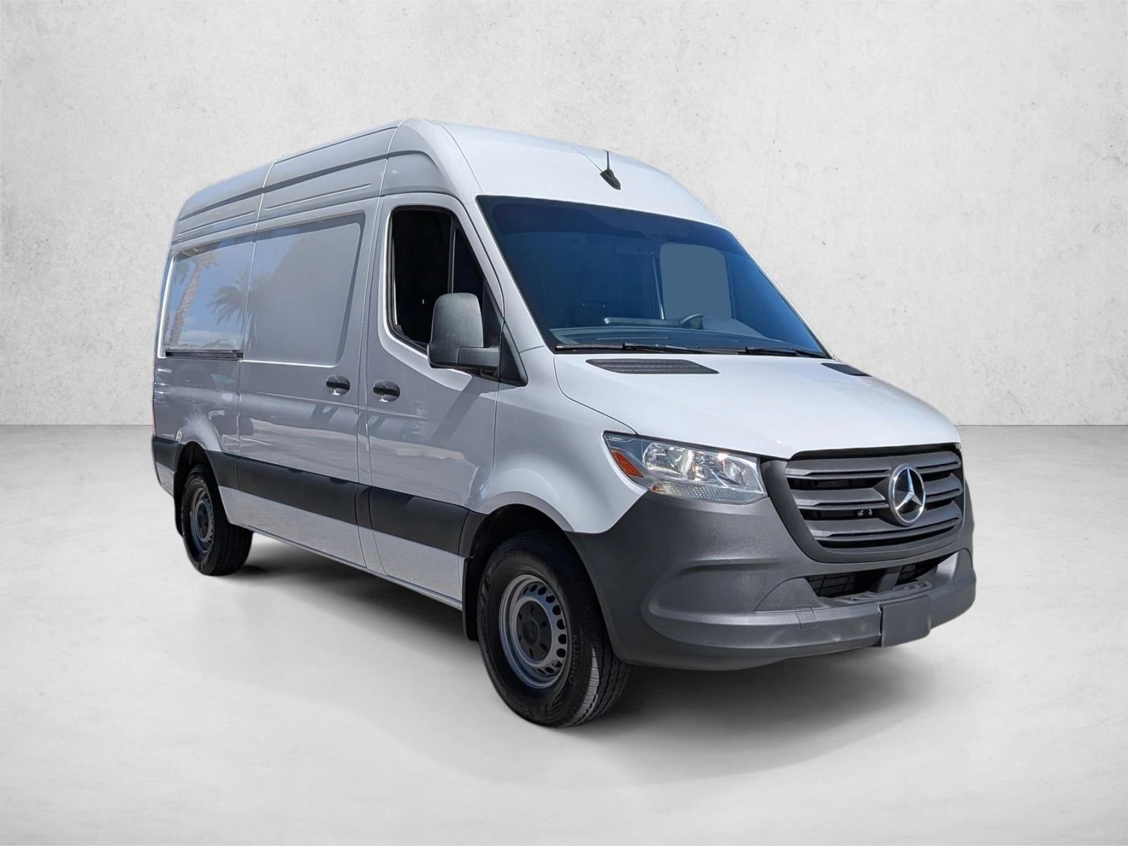 2024 Mercedes-Benz Sprinter Cargo Van 2500 Standard Roof I4 Diesel 144" RWD