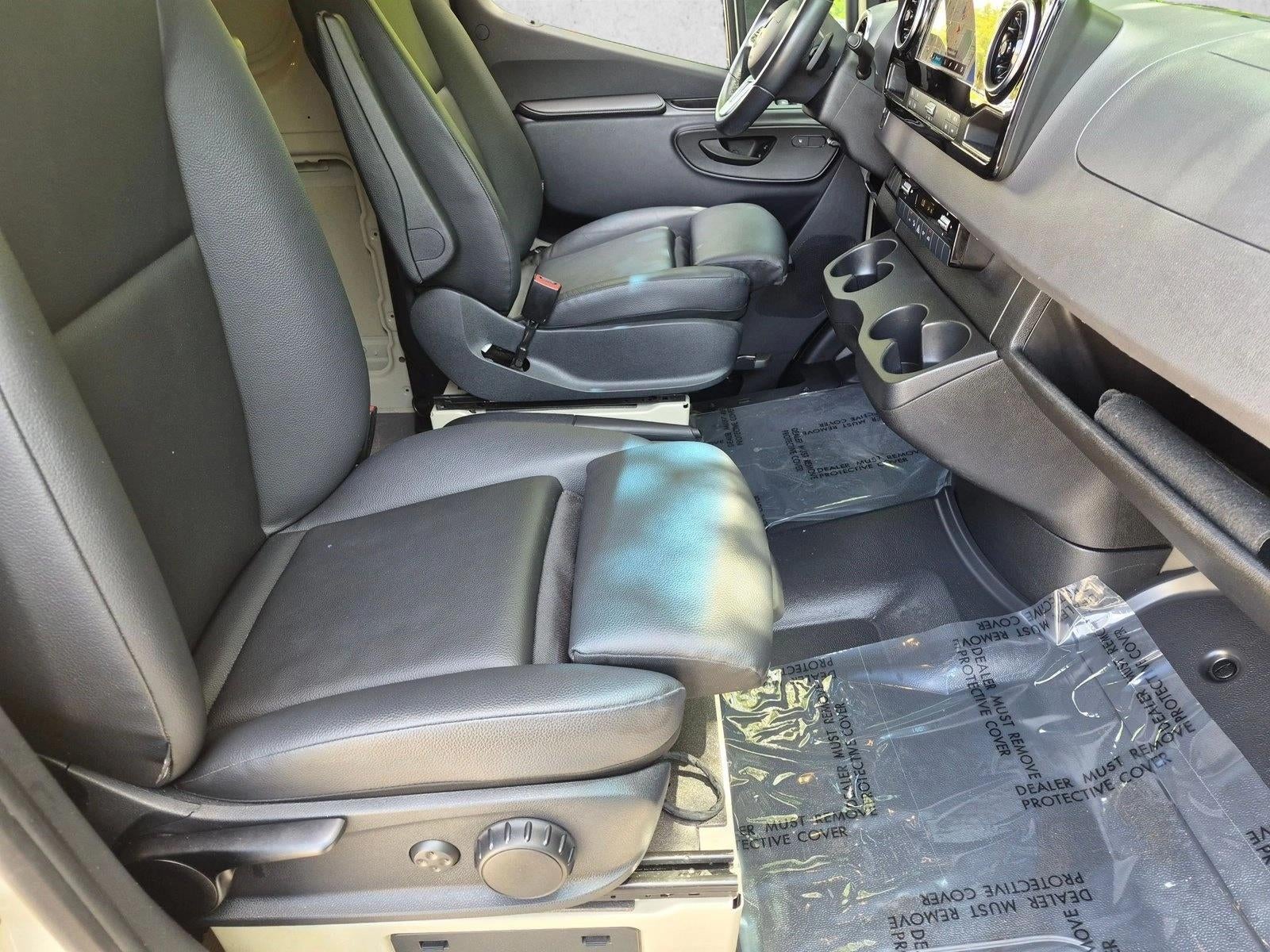 2024 Mercedes-Benz Sprinter Cargo Van 2500 Standard Roof I4 Diesel HO 144" RWD