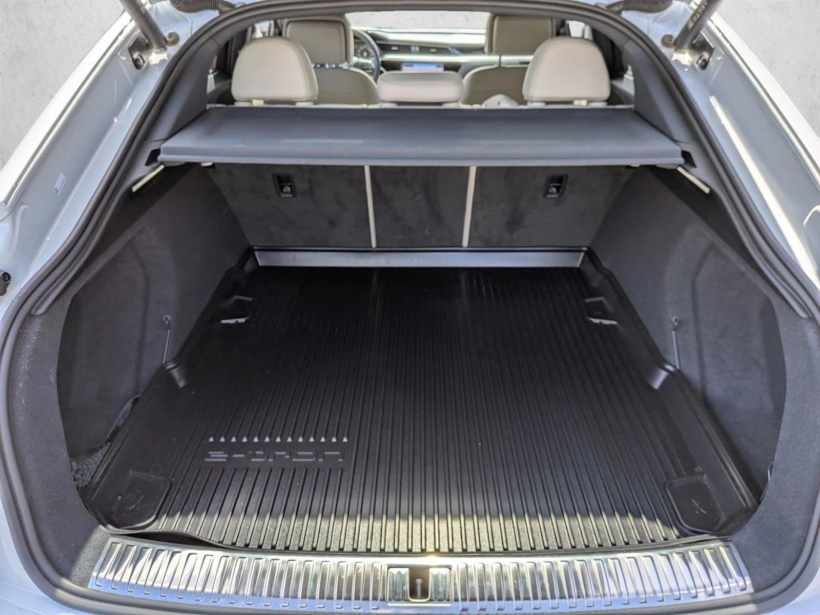 2024 Audi Q8 e-tron Sportback S line Prestige quattro