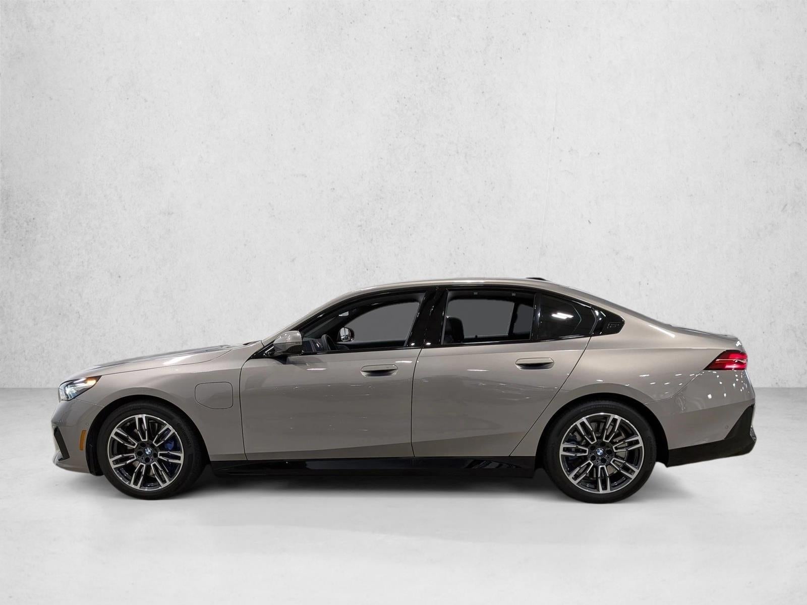 2026 BMW 550e xDrive Sedan