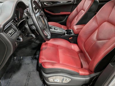 2018 Porsche Macan AWD
