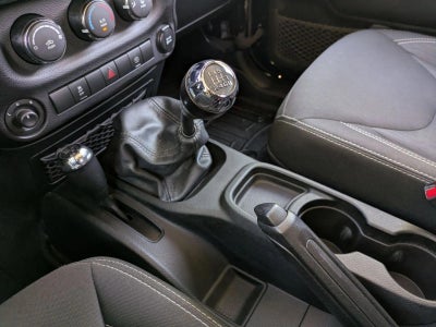 2017 Jeep Wrangler Sahara 4x4