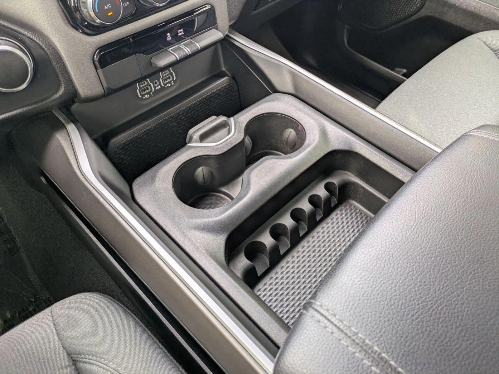 2022 RAM 1500 Big Horn 4x2 Crew Cab 5'7" Box