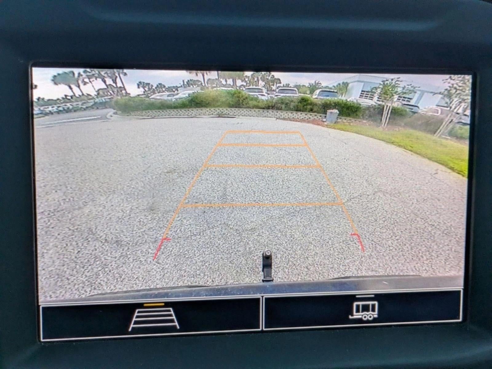 2022 Chevrolet Silverado 1500 Crew Cab Short Box 2-Wheel Drive Custom