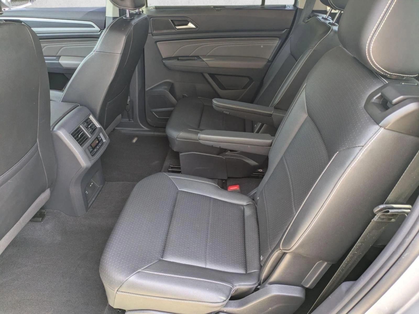 2021 Volkswagen Atlas 2021.5 3.6L V6 SE w/Technology R-Line 4MOTION