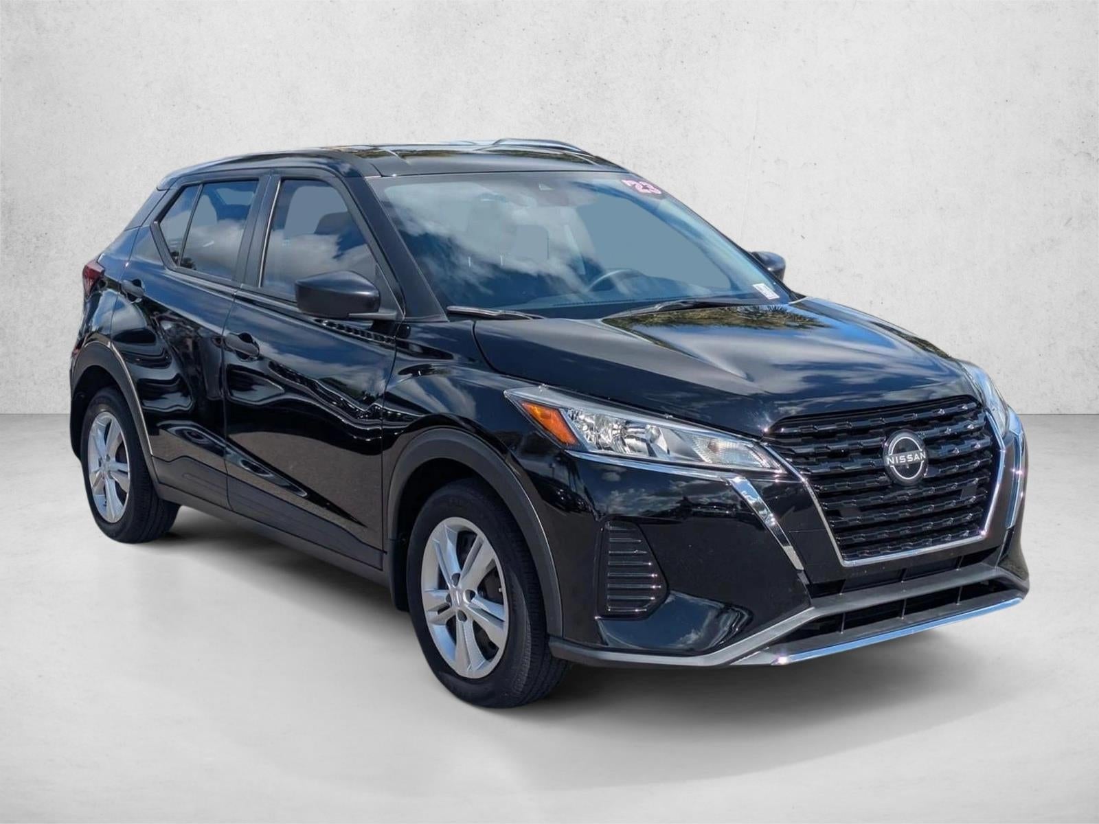 2023 Nissan Kicks S FWD