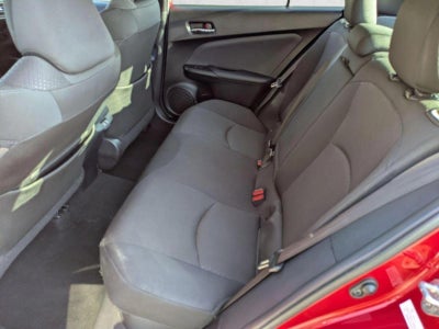 2022 Toyota Prius LE (Natl)