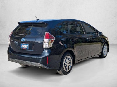 2017 Toyota Prius v Four (Natl)