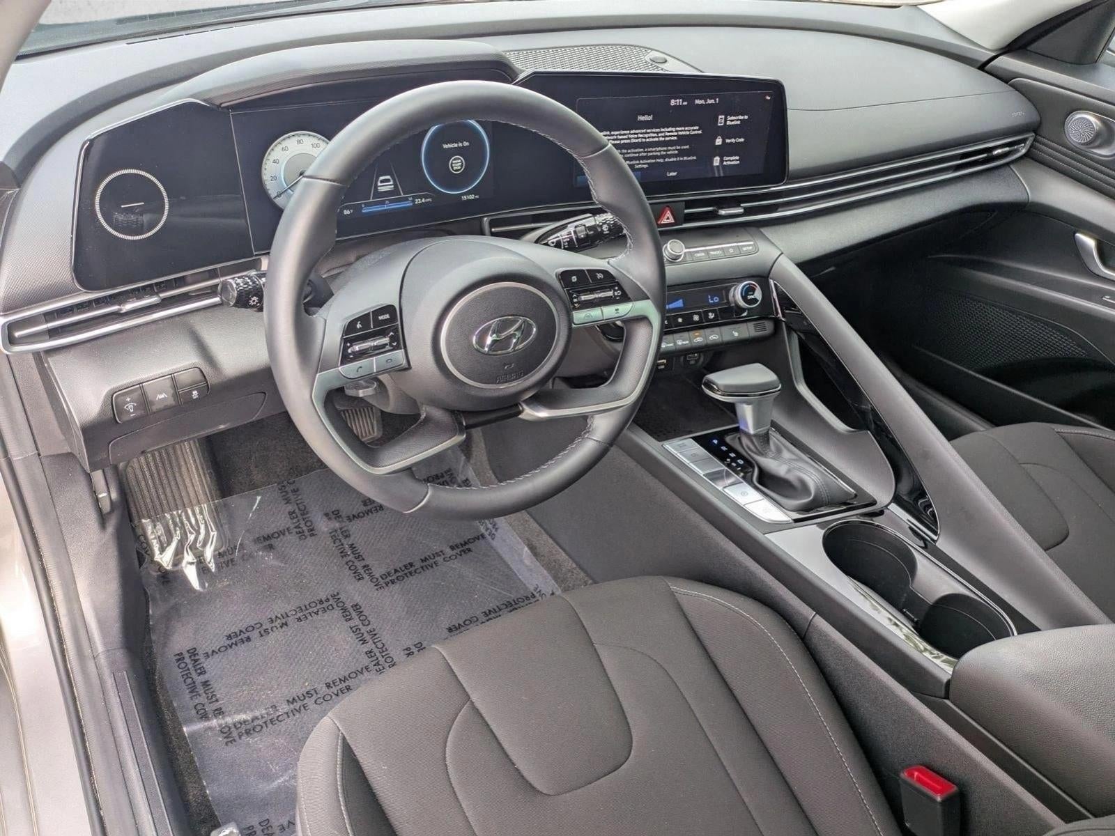 2023 Hyundai ELANTRA SEL IVT