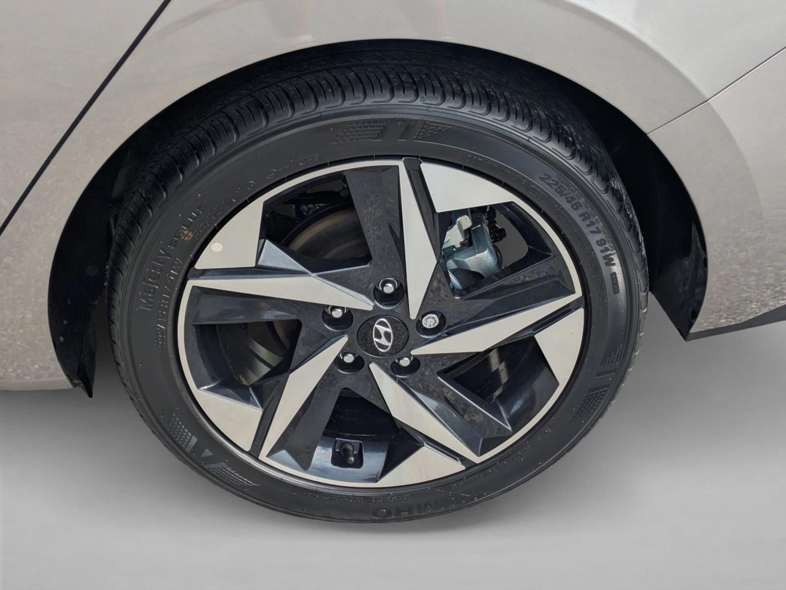 2023 Hyundai ELANTRA SEL IVT