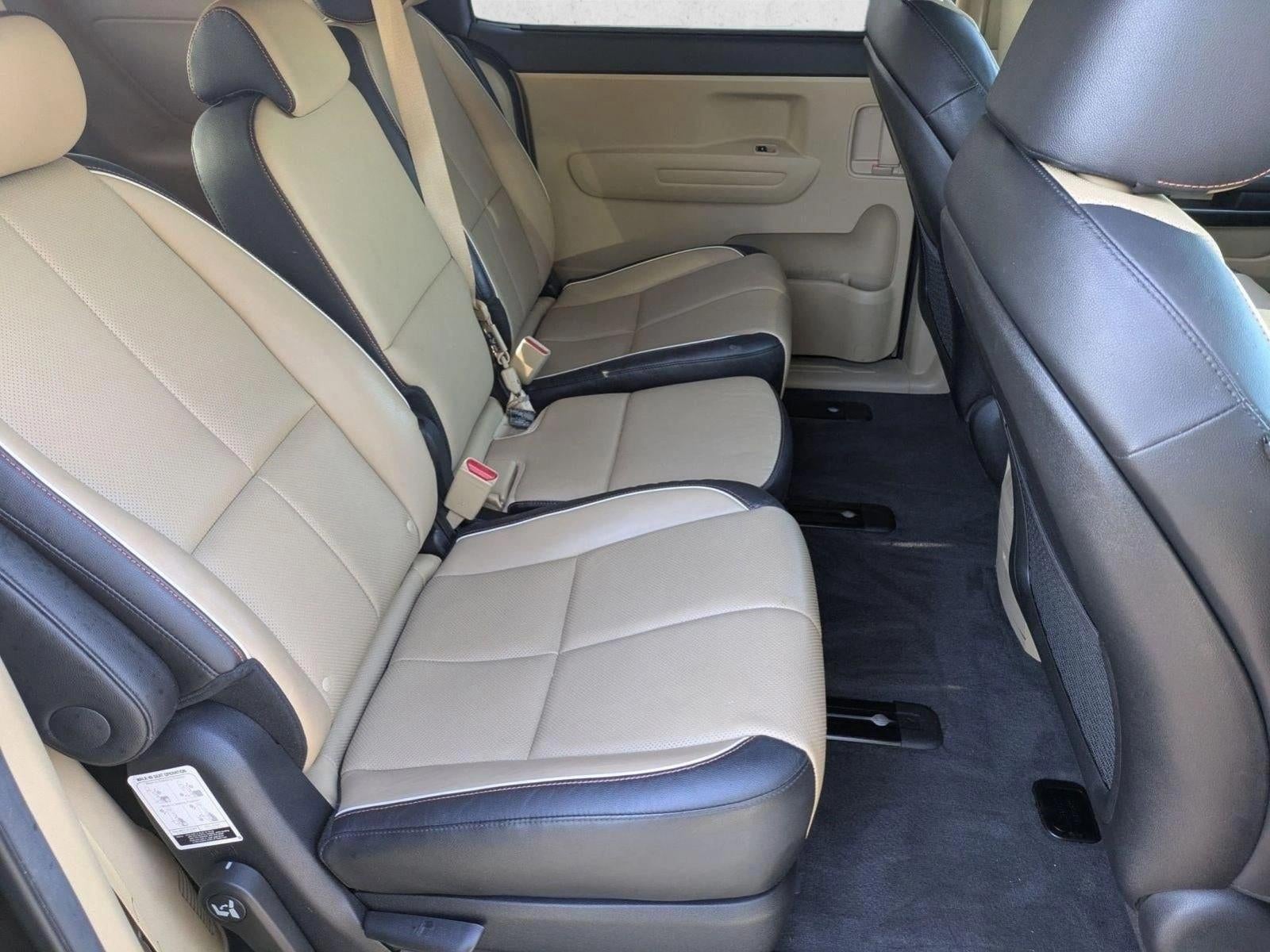 2017 Kia Sedona LX FWD