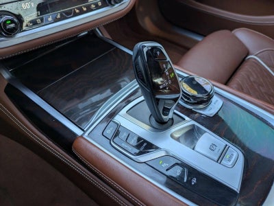2020 BMW 750i xDrive Sedan