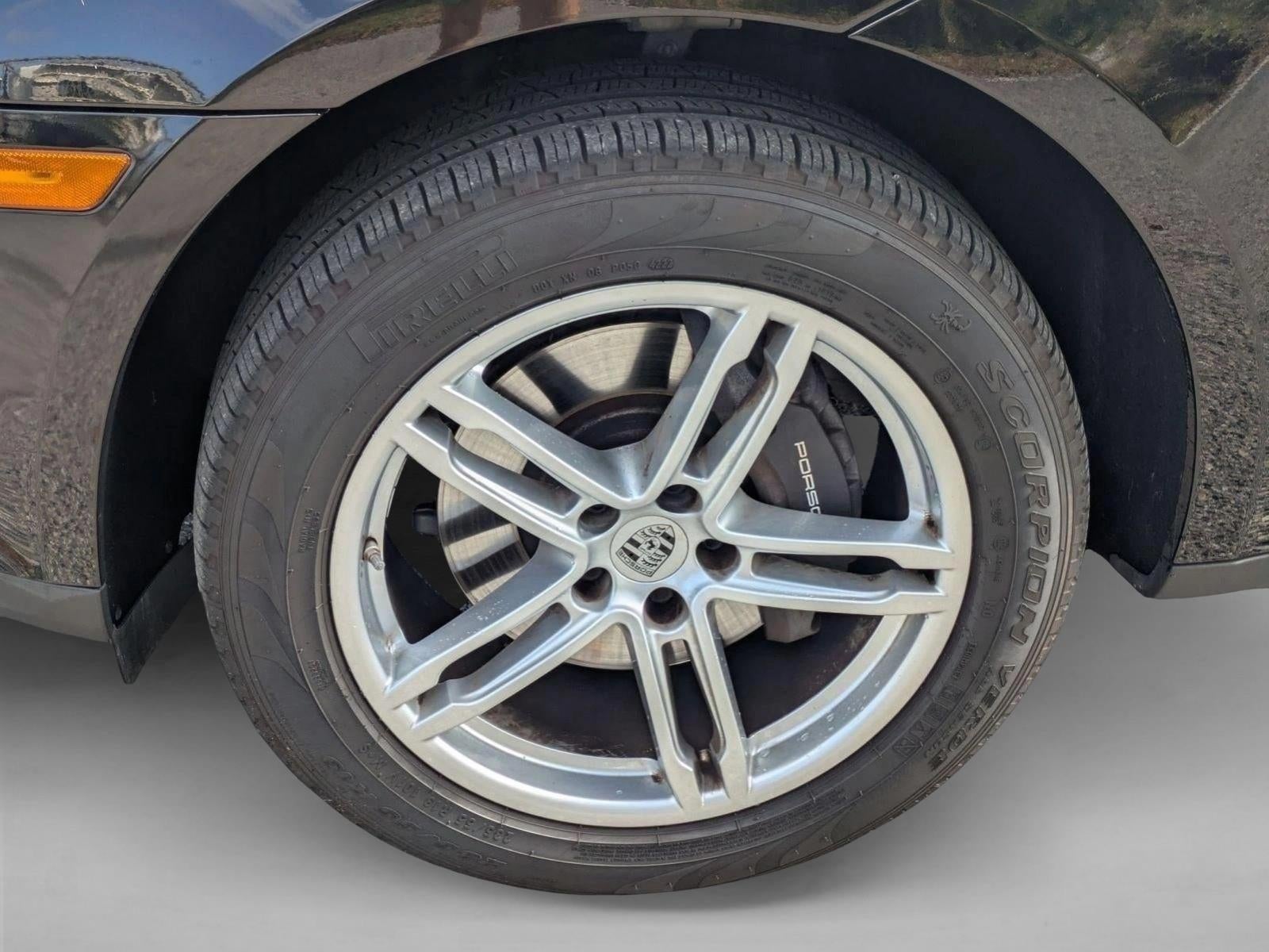 2021 Porsche Macan AWD