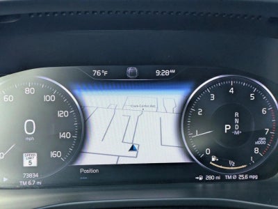 2022 Volvo XC40 T5 AWD R-Design