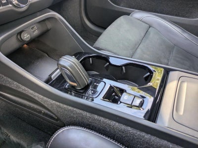 2022 Volvo XC40 T5 AWD R-Design