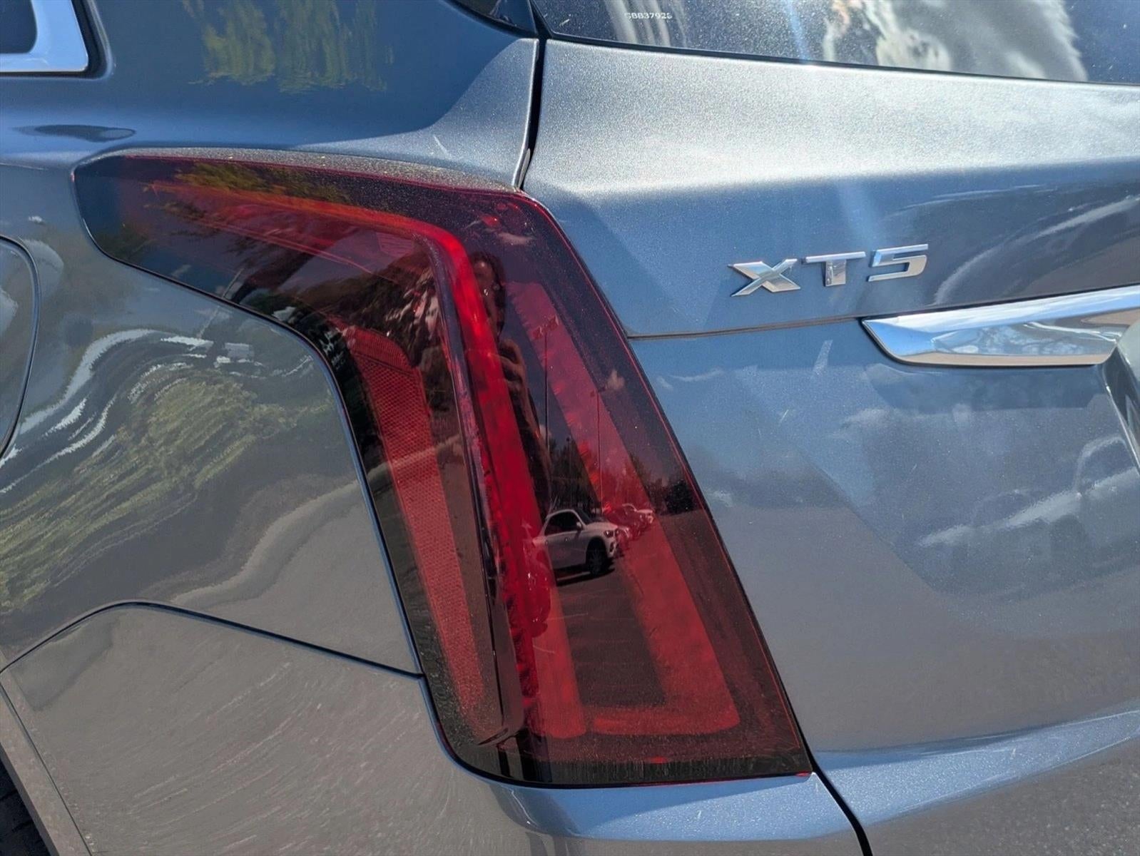 2021 Cadillac XT5 FWD 4dr Premium Luxury