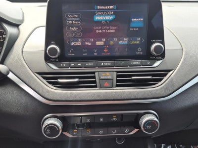 2022 Nissan Altima 2.5 SV Sedan