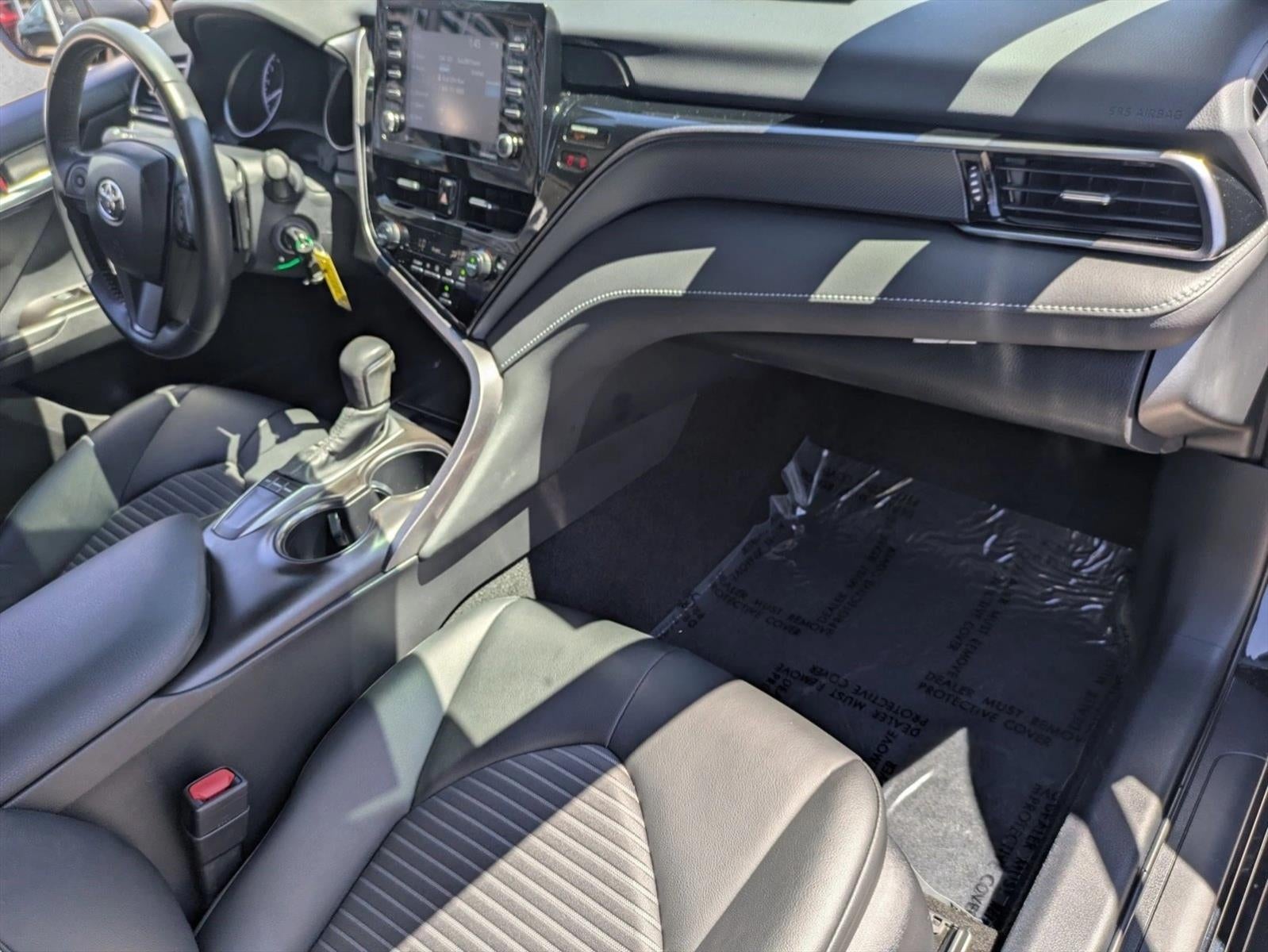 2023 Toyota Camry SE Auto (SE)