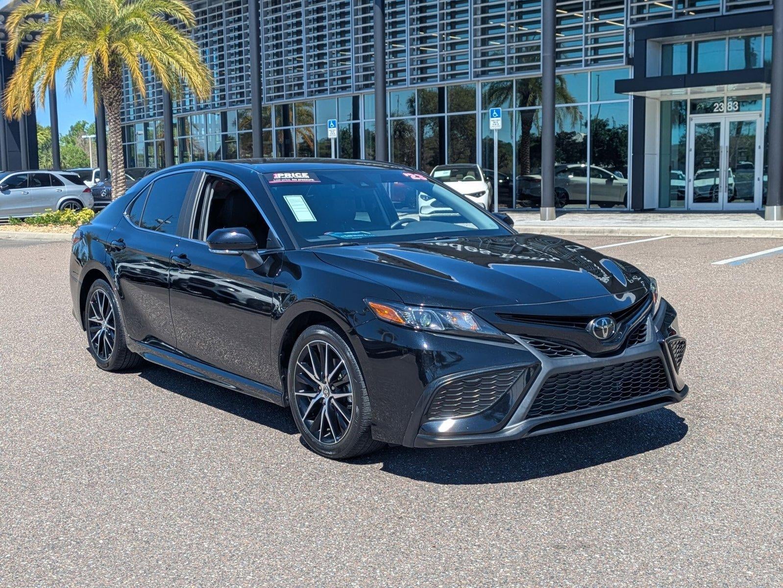 2023 Toyota Camry SE Auto (SE)