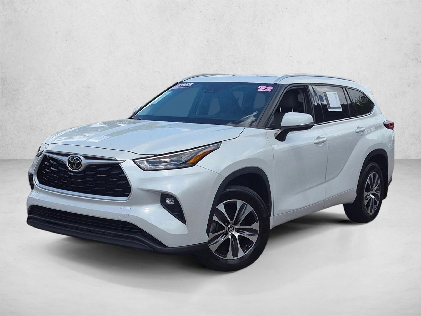 2022 Toyota Highlander XLE AWD (Natl)