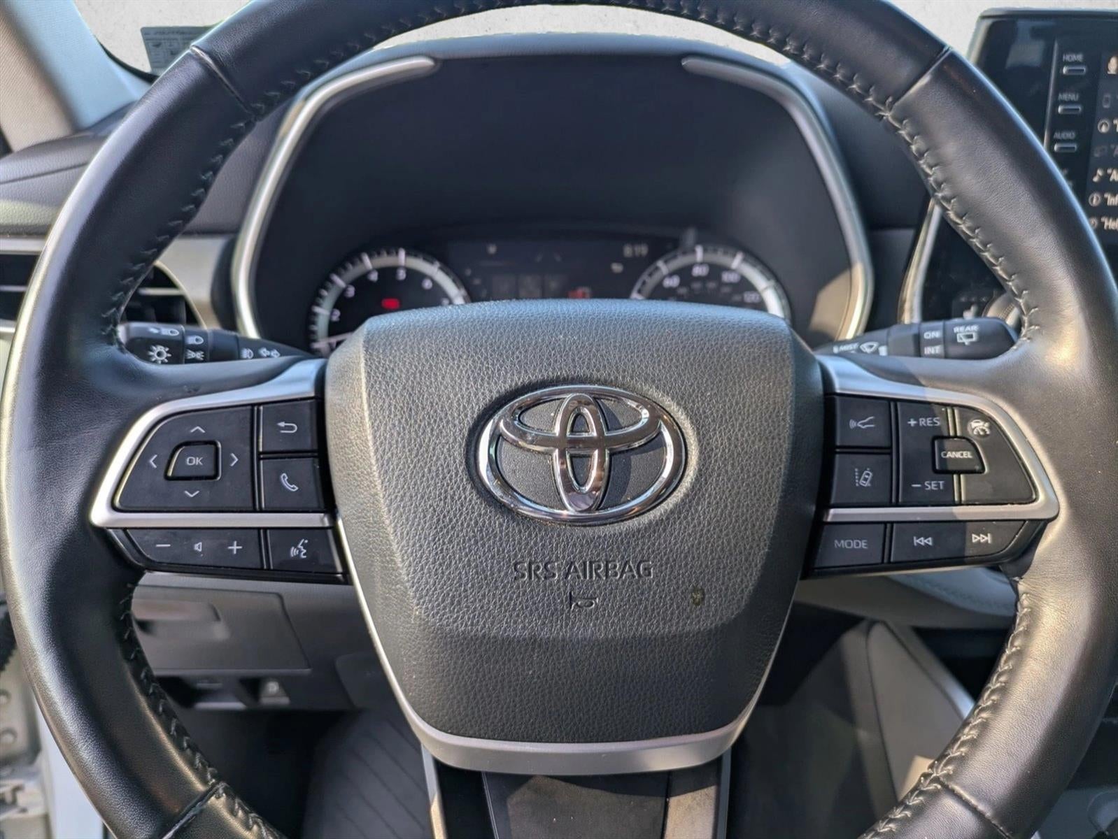 2022 Toyota Highlander XLE AWD (Natl)