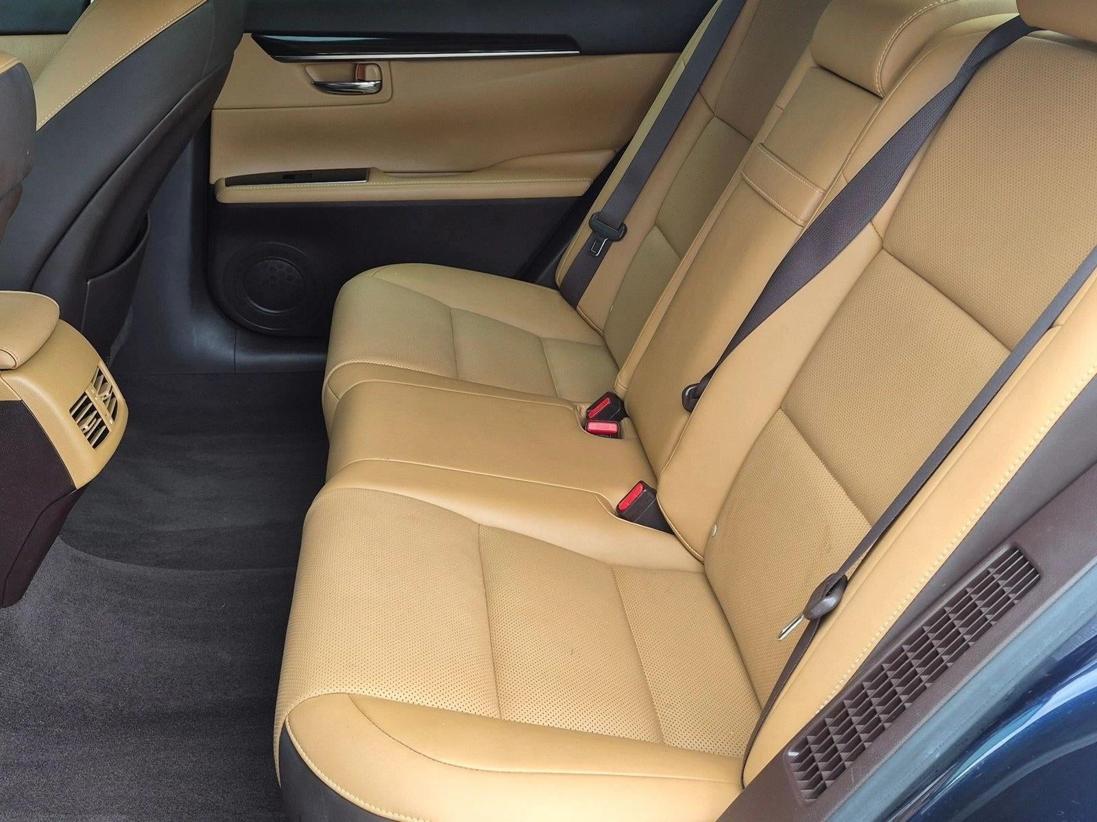 2016 Lexus ES 300h 4dr Sdn Hybrid