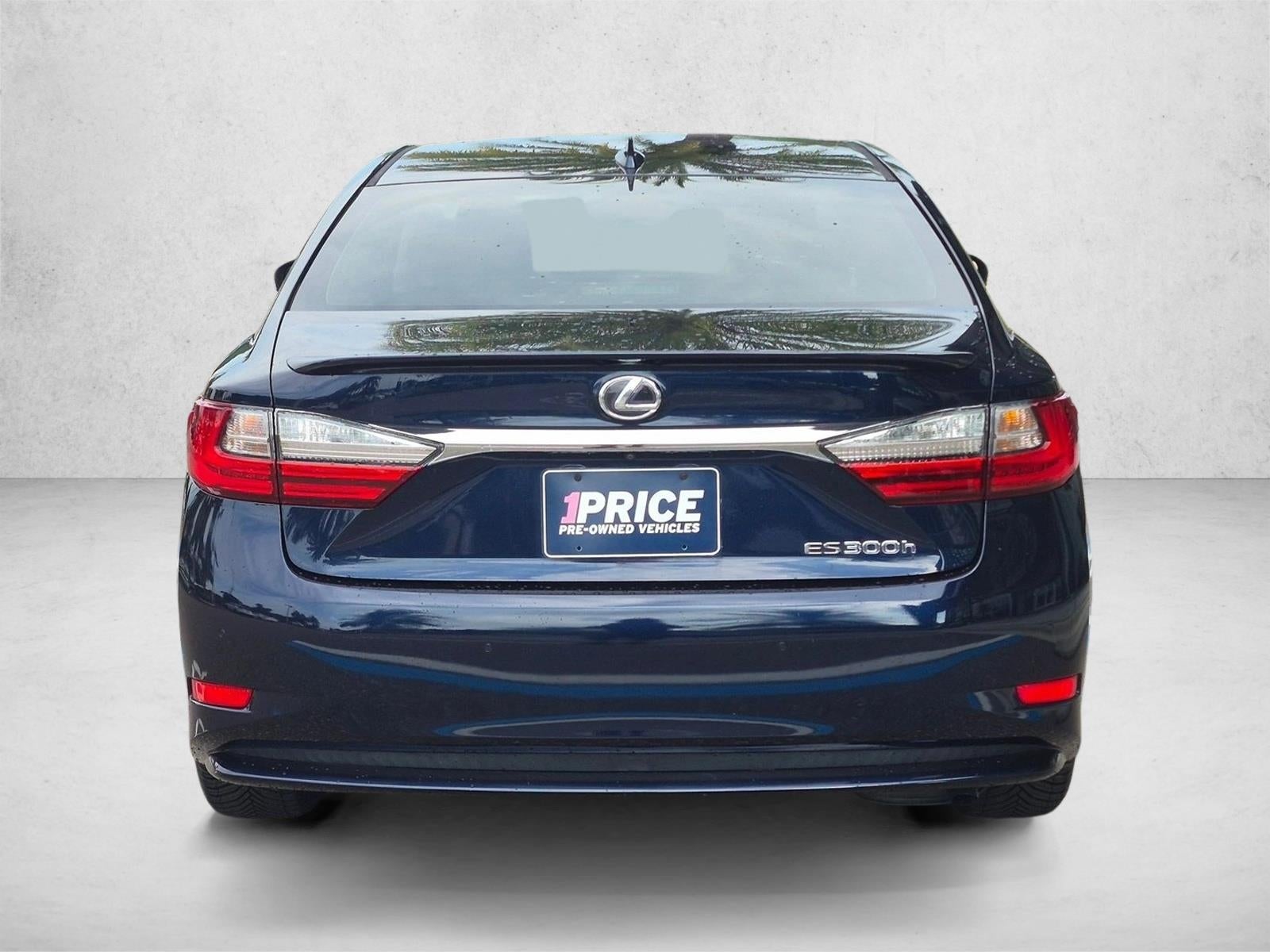 2016 Lexus ES 300h 4dr Sdn Hybrid