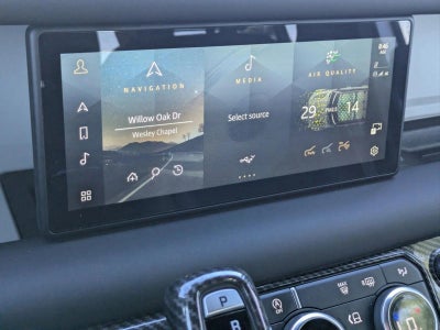 2024 Land Rover Defender 110 P400 X-Dynamic SE