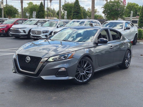 2022 Nissan Altima 2.5 SR Sedan