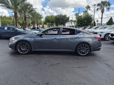 2022 Nissan Altima 2.5 SR Sedan
